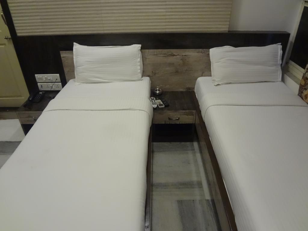 Hotel Oc Residency Mumbai Exterior photo