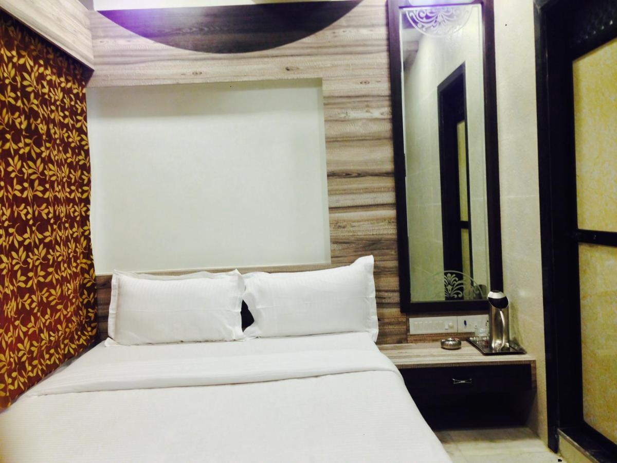 Hotel Oc Residency Mumbai Room photo